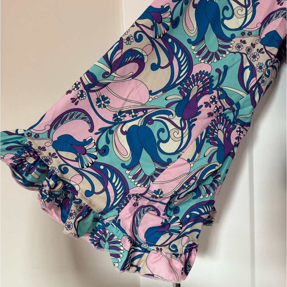 Smak Parlour Plus Size Blue & Purple Psychedelic Floral Belva Crop Blouse - Picture 4 of 5